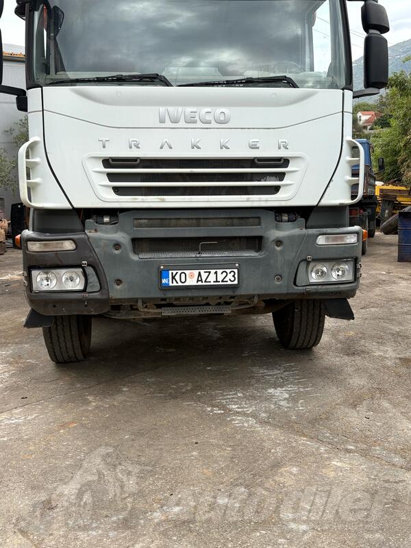 Iveco - TRAKKER