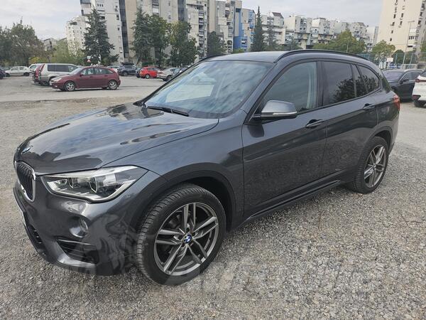 BMW - X1 - X1 18d S drive