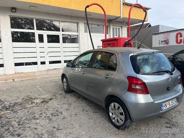 Toyota - Yaris - 1,0