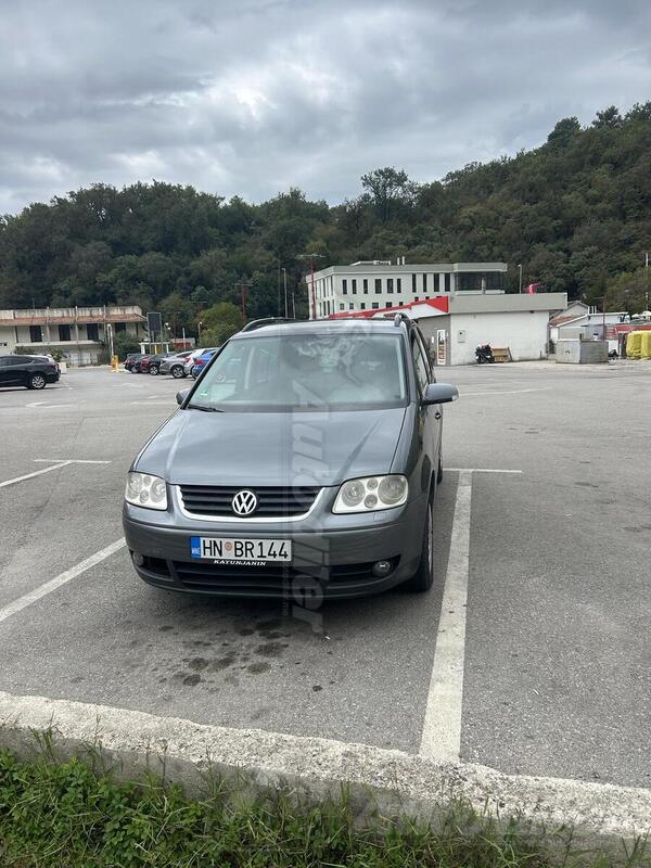 Volkswagen - Touran - 2.0