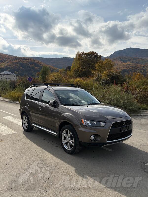 Mitsubishi - Outlander - 2.2