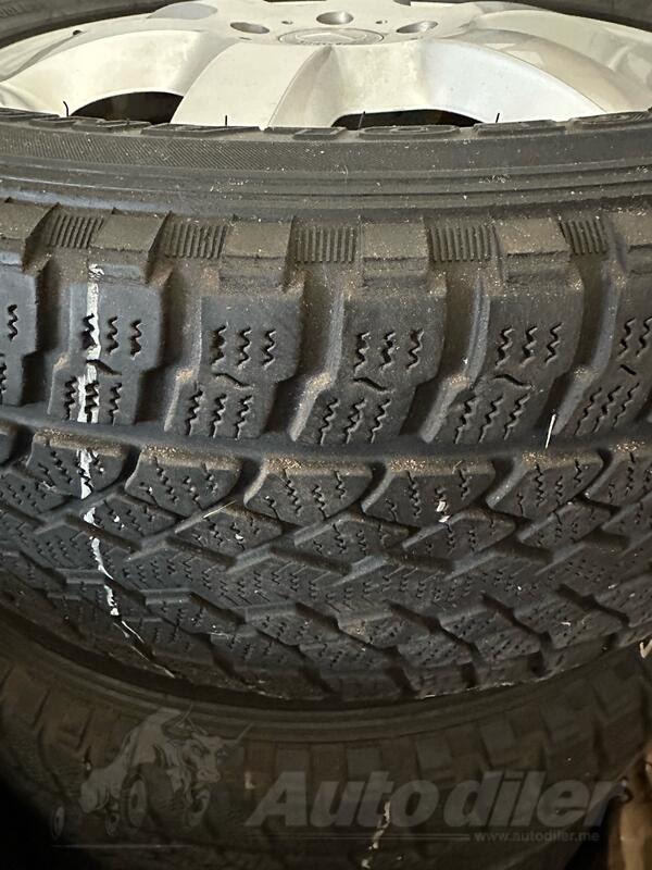 Fabričke felne i Yokohama gume