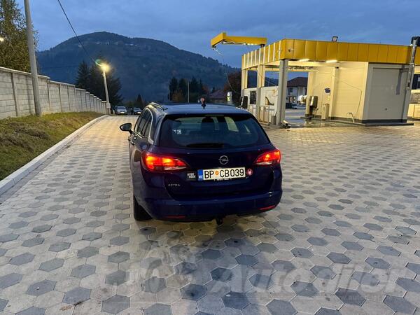 Opel - Astra - 1.6