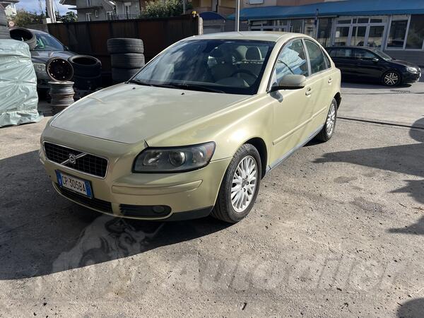 Volvo - S40 - 2.0 dizel 100 kw