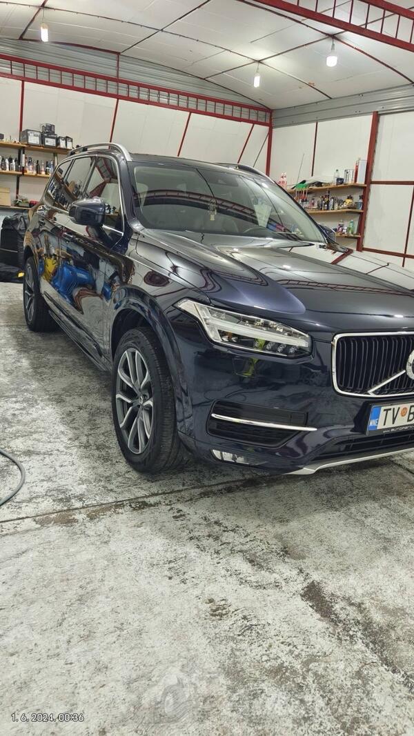Volvo - XC 90 - D5 MOMENTUM