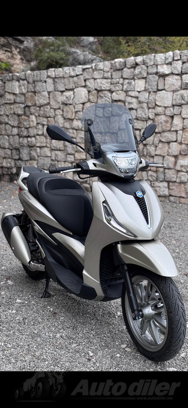 Piaggio - Beverly