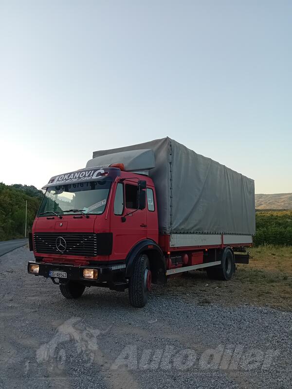 Mercedes Benz - 1422