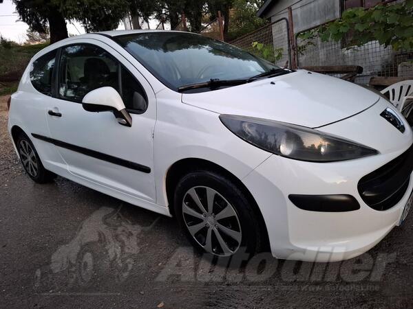 Peugeot - 207 - 1.4 hdi