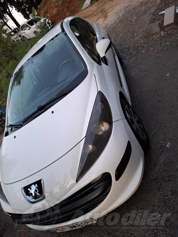 Peugeot - 207 - 1.4 hdi