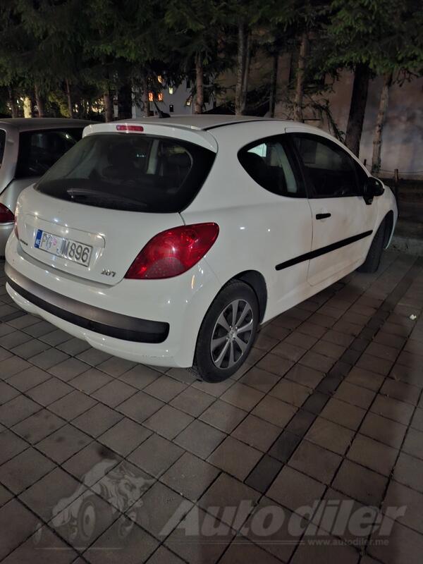 Peugeot - 207 - 1.4 hdi