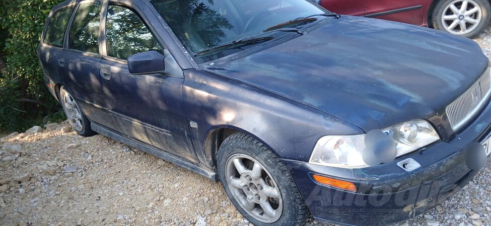 Volvo - V40 - 1.9Dci