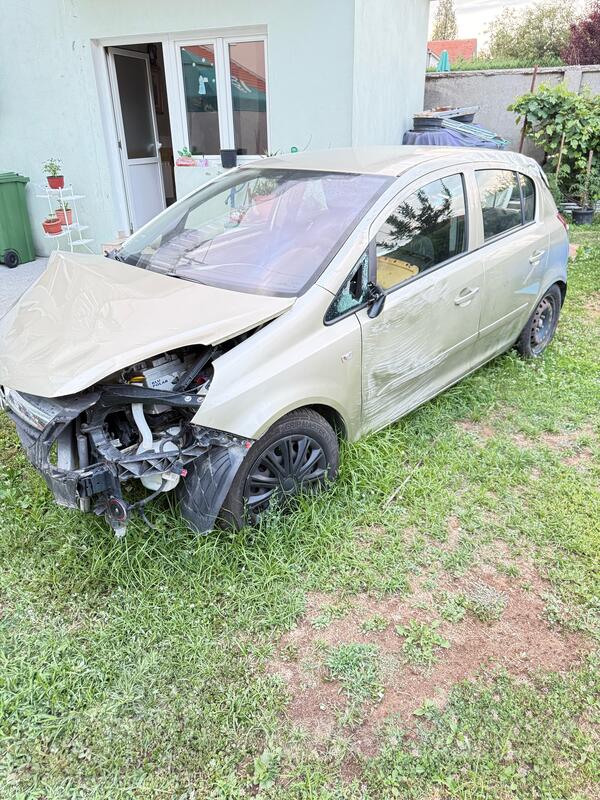 U djelovima Opel - Corsa corsa D