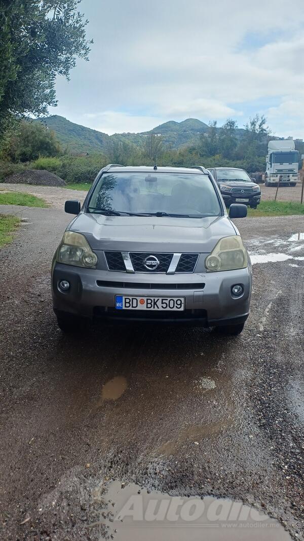Nissan - X-Trail - x trail 2.0