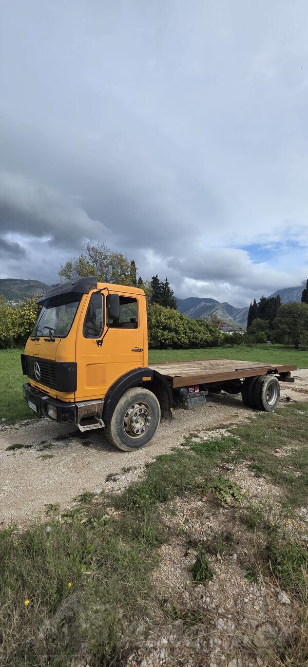 Mercedes Benz - 14-22