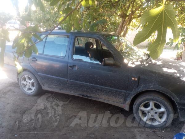Volkswagen - Golf 3 - 1.9d