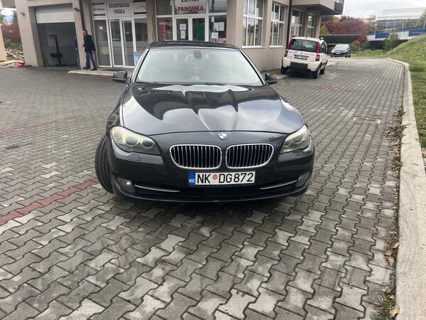 BMW - 520
