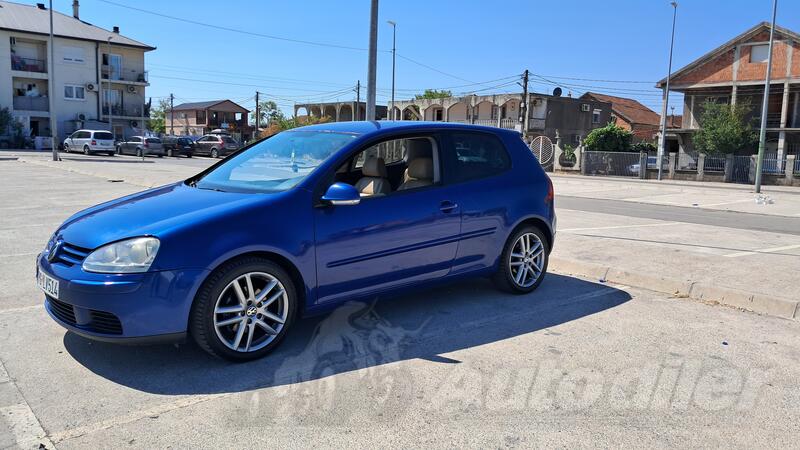 Volkswagen - Golf 5 - 1.9 tdi 77kw