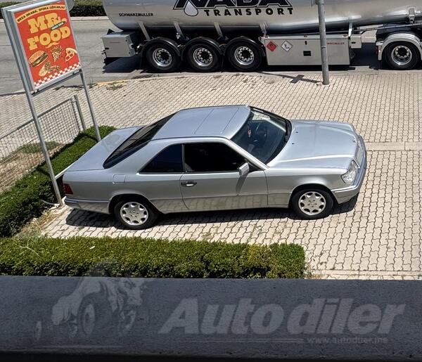 Mercedes Benz - 220 - CE