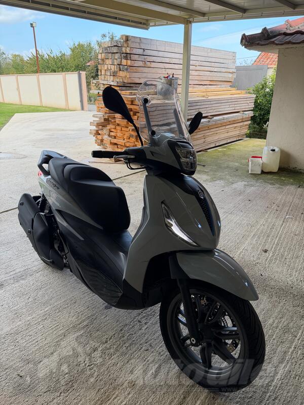Piaggio - Beverly 400s