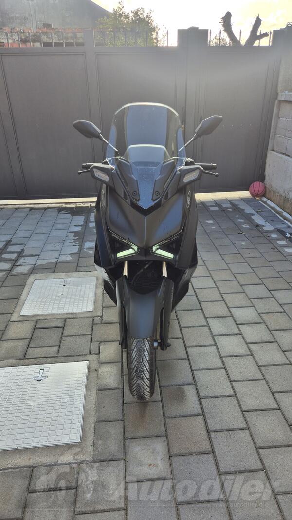 Yamaha - xmax tech