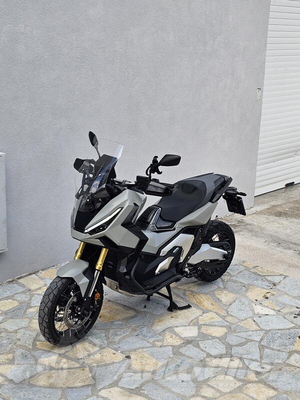 Honda - X-ADV 750