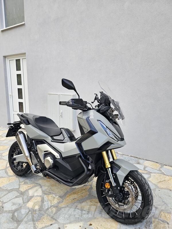 Honda - X-ADV 750