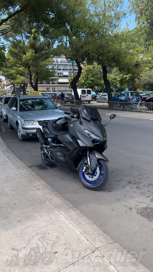 Yamaha - T MAX 560