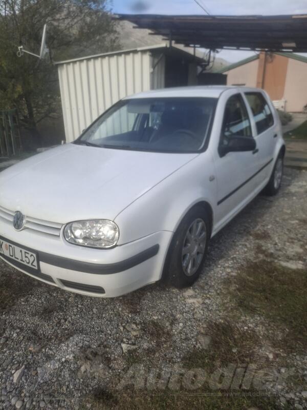 Volkswagen - Golf 4 - 1.4 b
