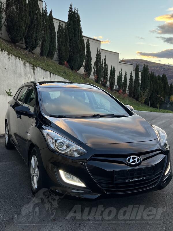 Hyundai - i30 - 1.6 CRDI