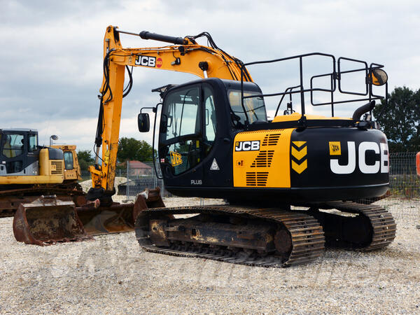 JCB - JS131LC
