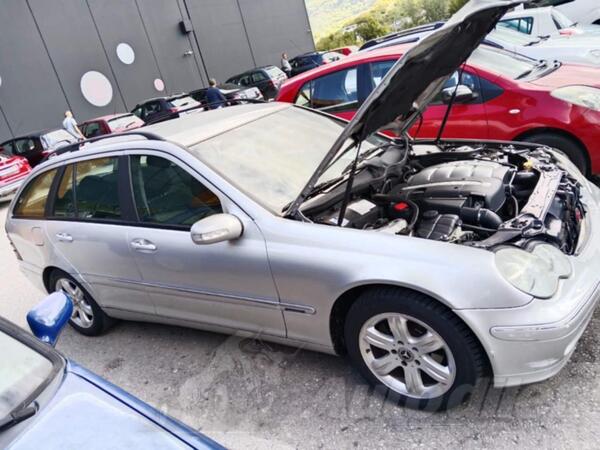 Mercedes Benz - 220 - 22