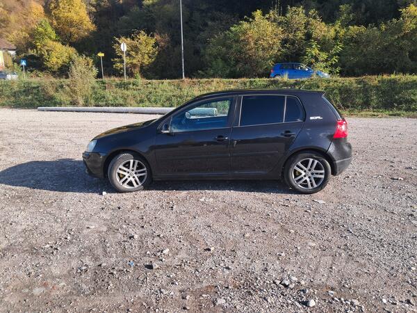 Volkswagen - Golf 5 - 1.9 TDI