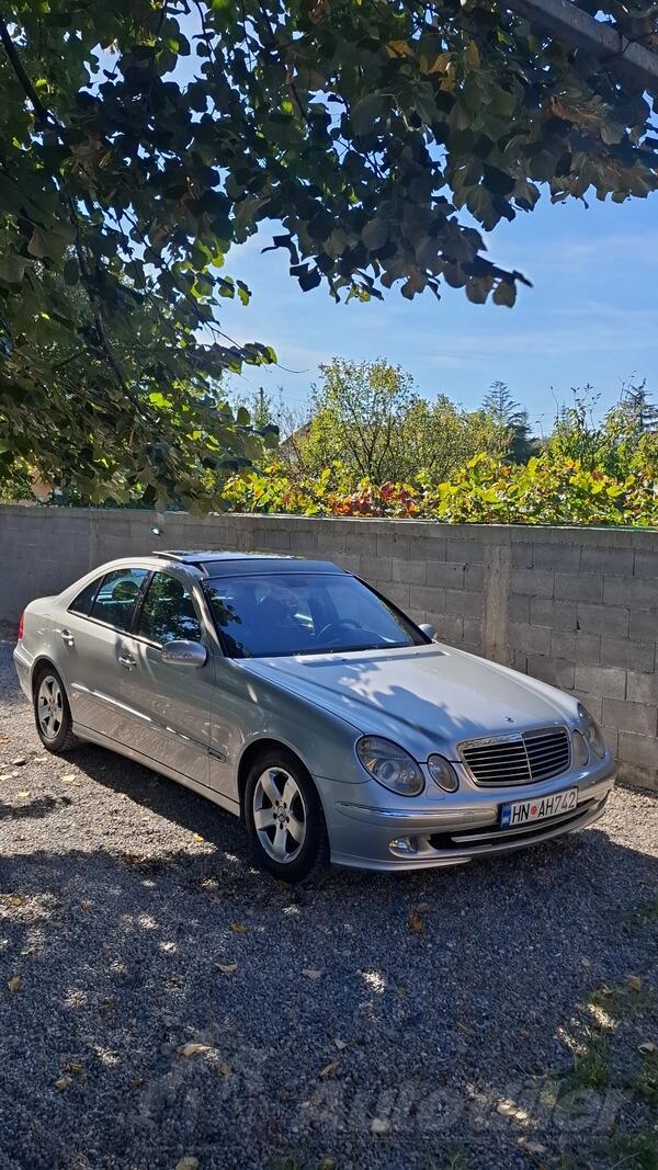 Mercedes Benz - E 320 - 3200