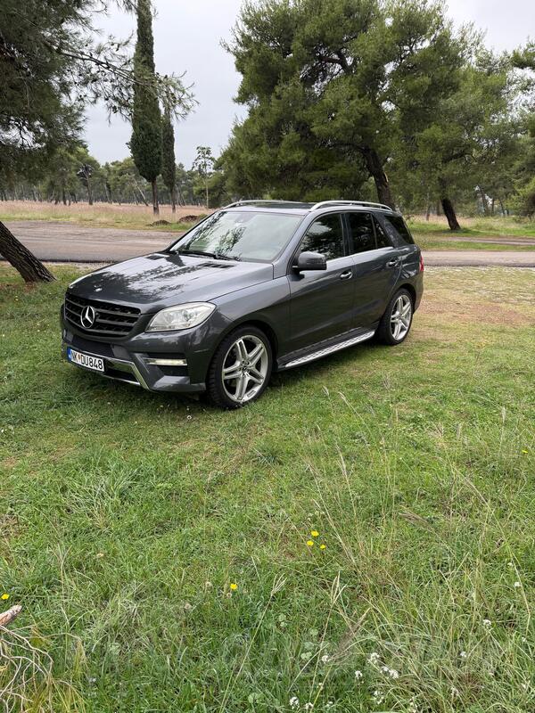 Mercedes Benz - ML 350 - BLUETEC 4MATIC AMG