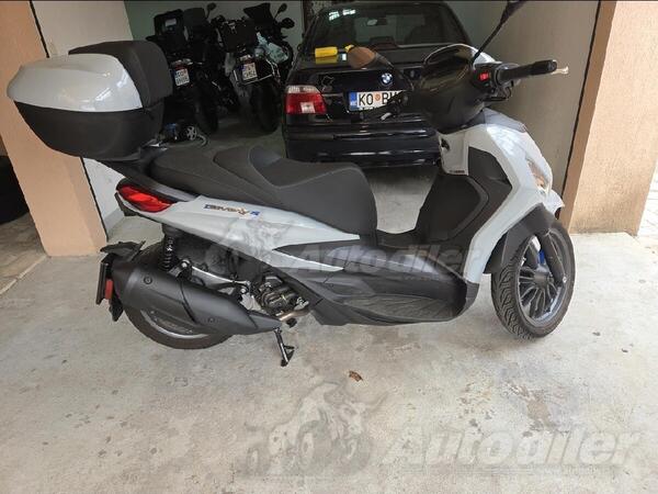 Piaggio - Beverly 310s