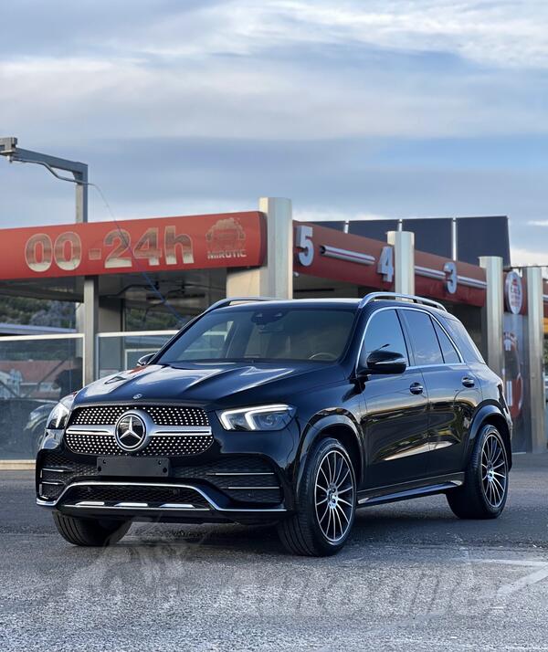 Mercedes Benz - GLE 400 - GLE 400 D