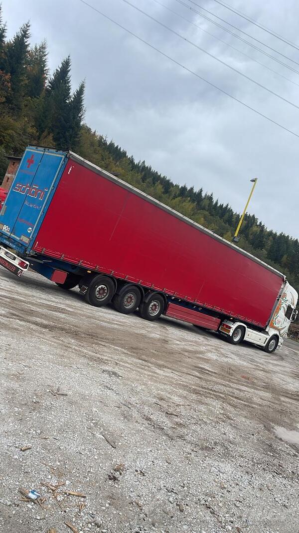 Schwarzmuller - Cerada