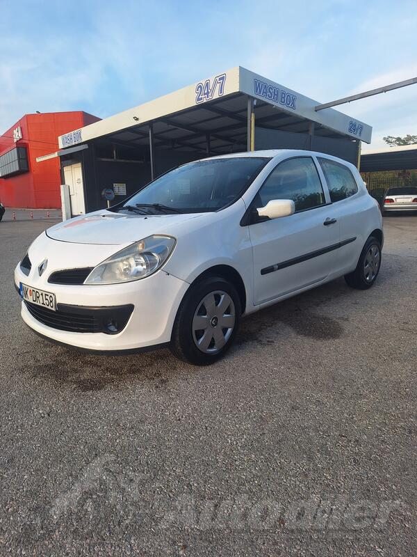 Renault - Clio - 1.5 DCI