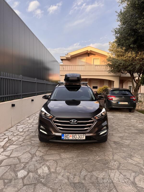 Hyundai - Tucson - 1.7 CRDI
