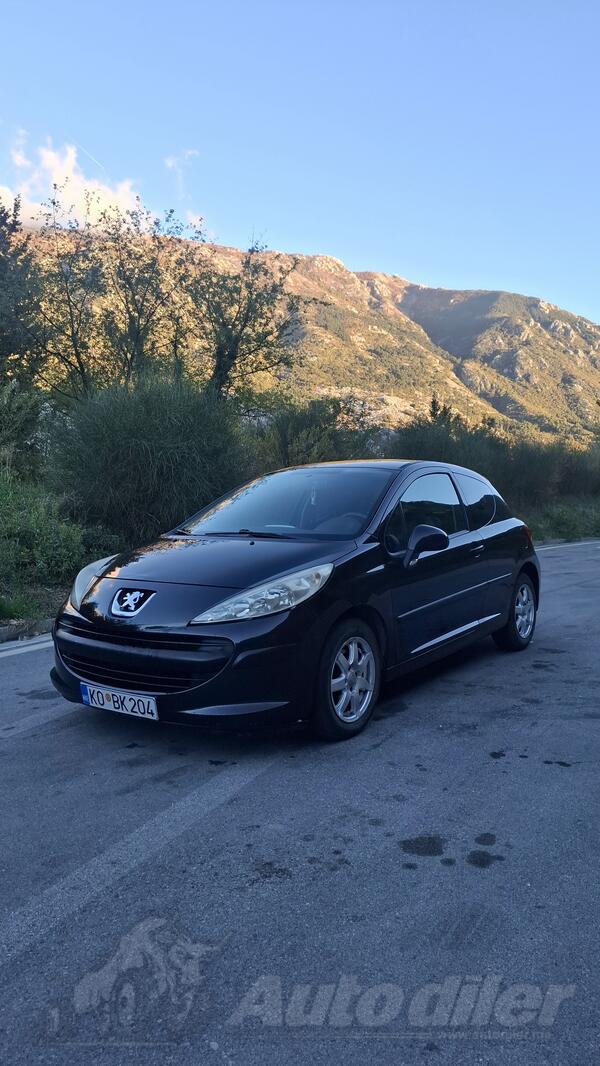 Peugeot - 207 - 1.6 HDI