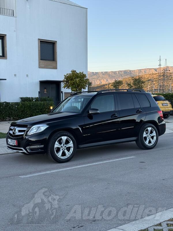 Mercedes Benz - GLK 220 - 4 matic