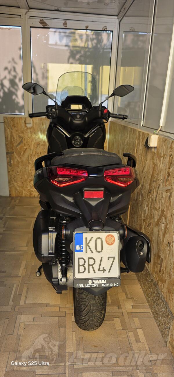 Yamaha - X-Max-High Tech 300