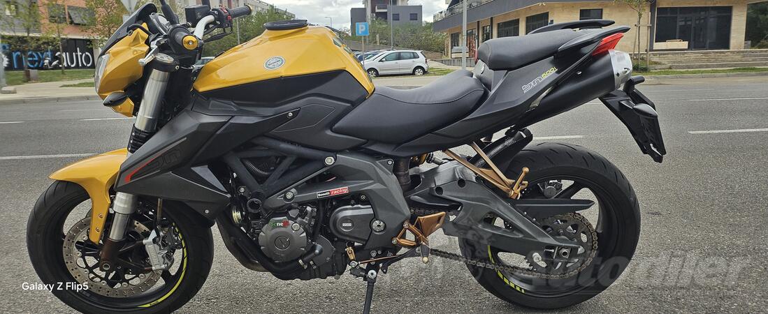 Benelli - BN600i