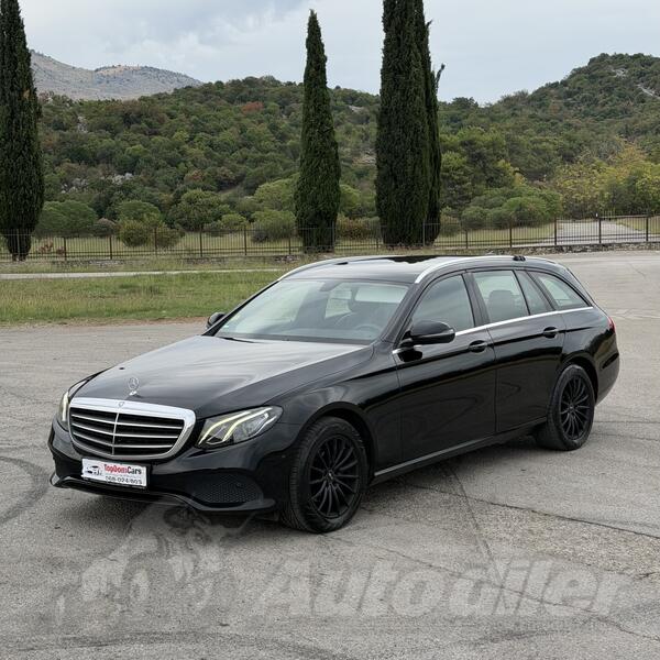 Mercedes Benz - E 220 - 220