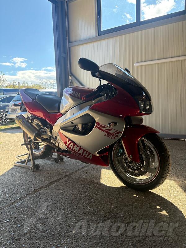 Yamaha - Thunderace 1000 R