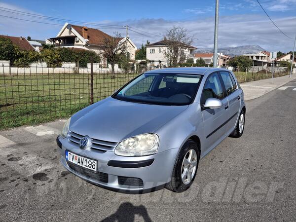 Volkswagen - Golf 5 - 1.6 FSI AUTOMATIK