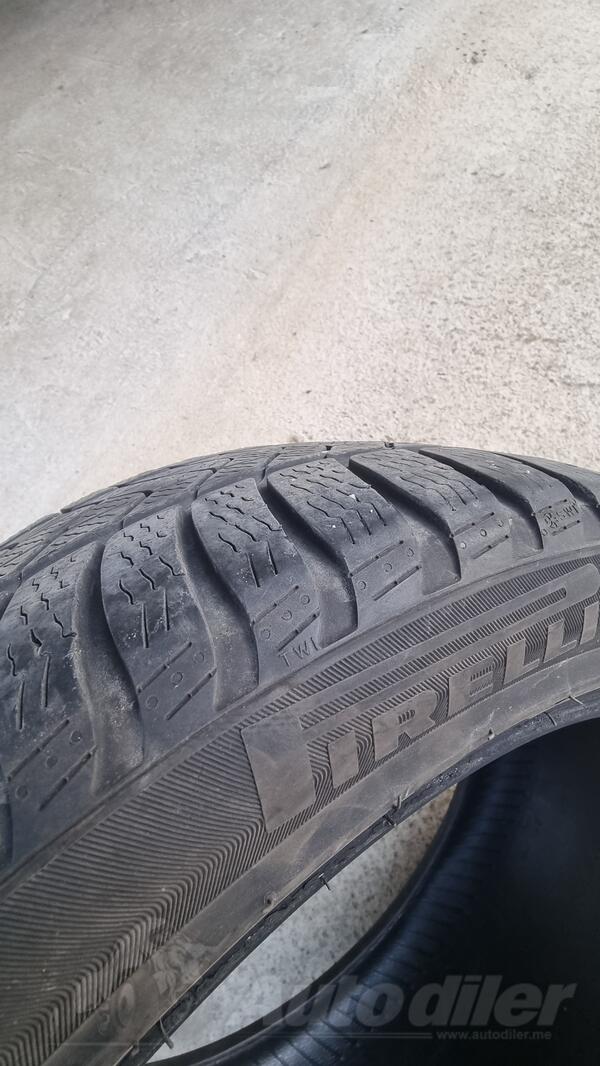 Pirelli - SOTTOZERO 3 - Zimska guma