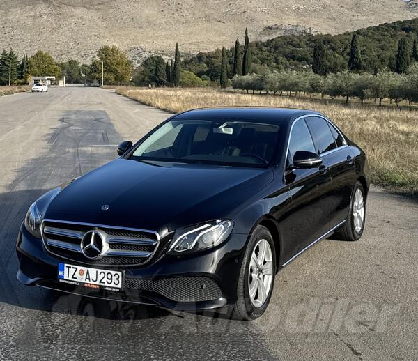 Mercedes Benz - E 200