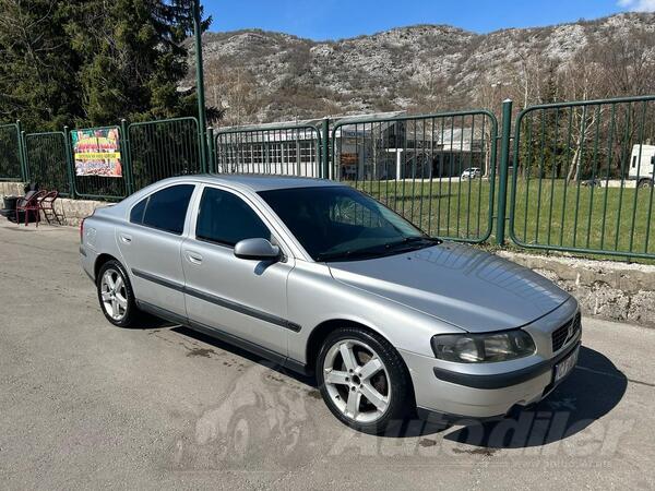 Volvo - S60 - D5