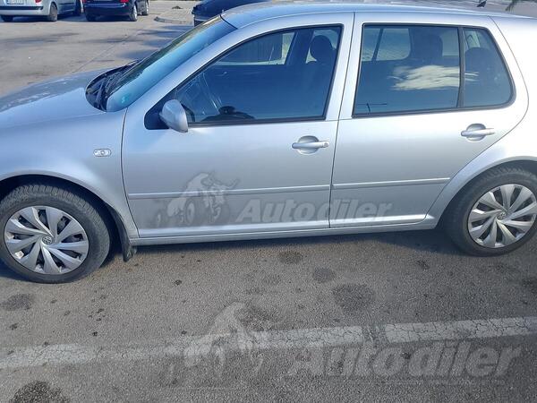 Volkswagen - Golf 4 - 1,4